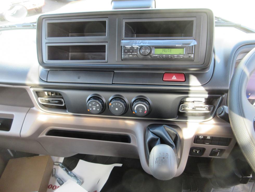 三菱 平ボデー・Wキャブ・シャーシ 小型  2RGーFBAV0 13枚目