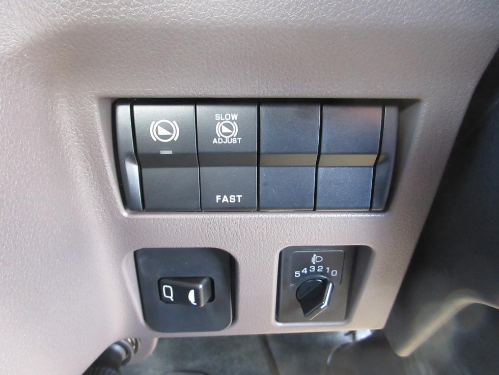 三菱 平ボデー・Wキャブ・シャーシ 小型  2RGーFBAV0 14枚目