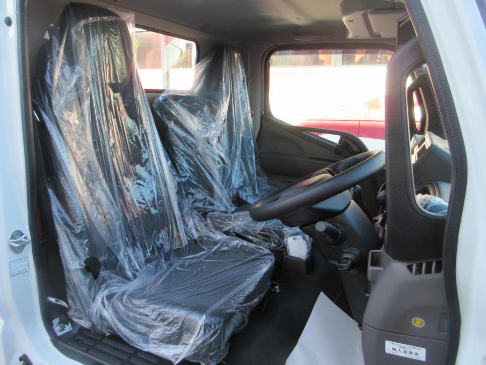 三菱 平ボデー・Wキャブ・シャーシ 小型  2RGーFBAV0 7枚目