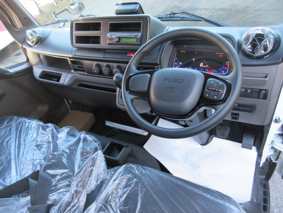 三菱 平ボデー・Wキャブ・シャーシ 小型  2RGーFBAV0 9枚目