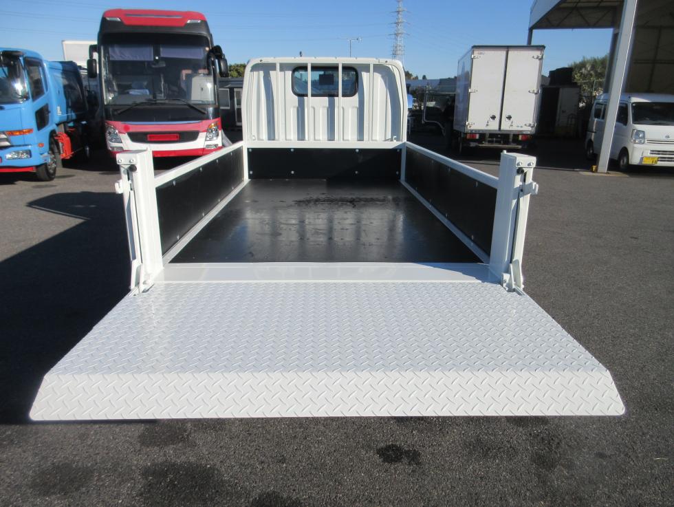 三菱 平ボデー・Wキャブ・シャーシ 小型  2RGーFBAV0 20枚目