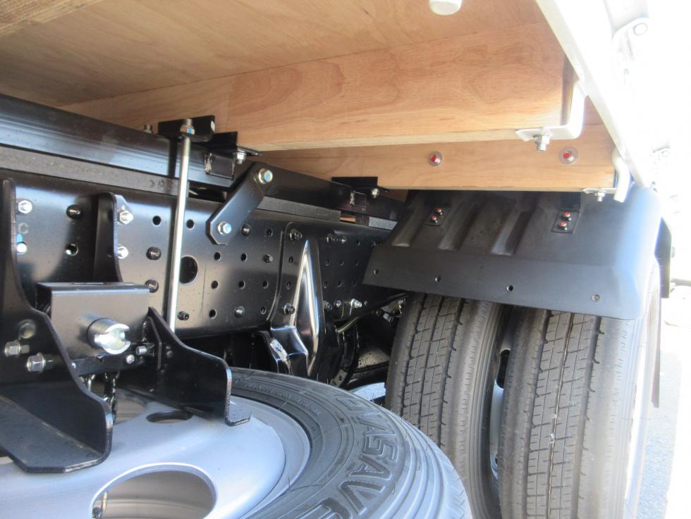 三菱 平ボデー・Wキャブ・シャーシ 小型  2RGーFBAV0 36枚目