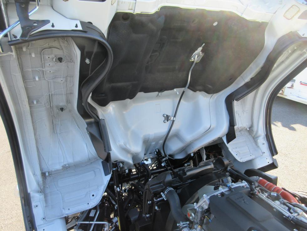 三菱 平ボデー・Wキャブ・シャーシ 小型  2RGーFBAV0 46枚目