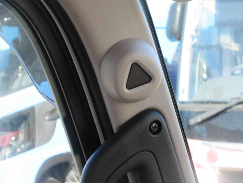 三菱 平ボデー・Wキャブ・シャーシ 小型  2RGーFBAV0 20枚目