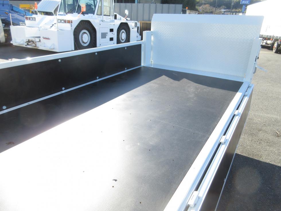 三菱 平ボデー・Wキャブ・シャーシ 小型  2RGーFBAV0 31枚目