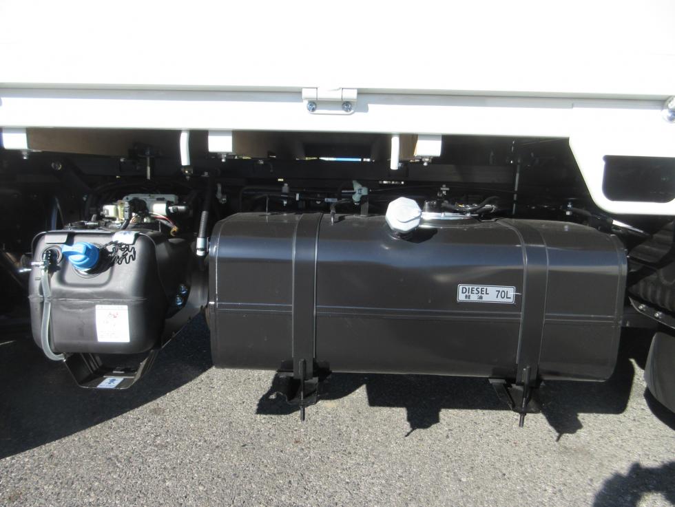 三菱 平ボデー・Wキャブ・シャーシ 小型  2RGーFBAV0 35枚目