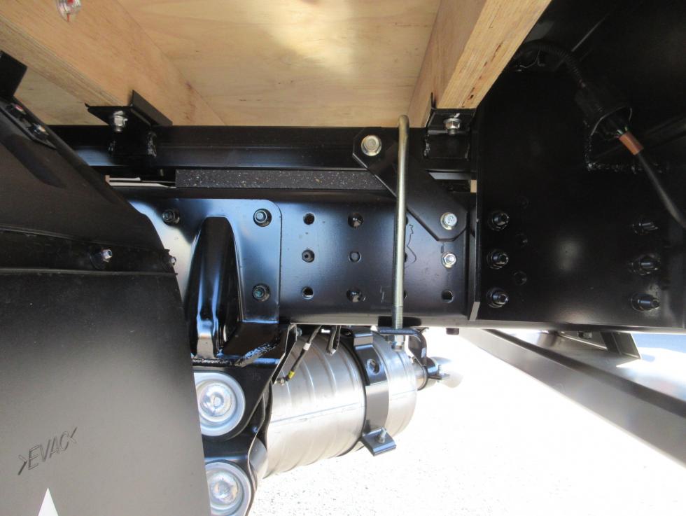 三菱 平ボデー・Wキャブ・シャーシ 小型  2RGーFBAV0 40枚目