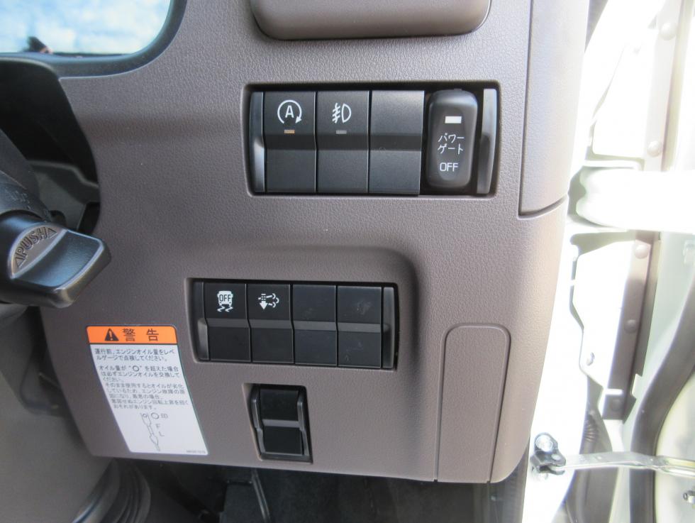 三菱 平ボデー・Wキャブ・シャーシ 小型  2RGーFBA20 10枚目