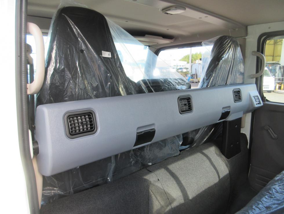 三菱 平ボデー・Wキャブ・シャーシ 小型  2RGーFBA20 24枚目