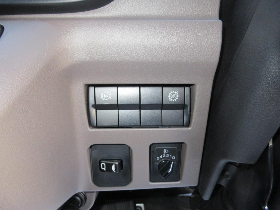 三菱 バン 小型  2PGーFEB80 14枚目