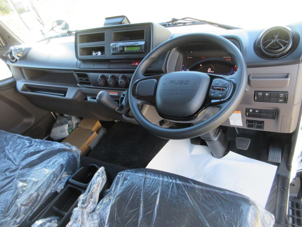 三菱 バン 小型  2PGーFEB80 9枚目