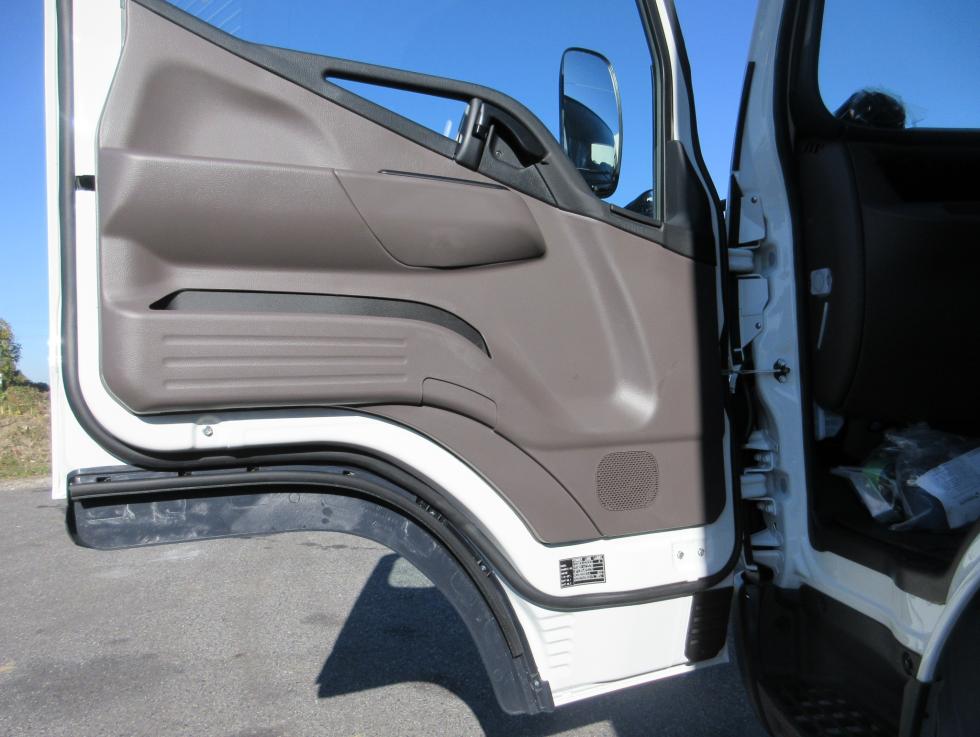 三菱 バン 小型  2PGーFEB80 21枚目