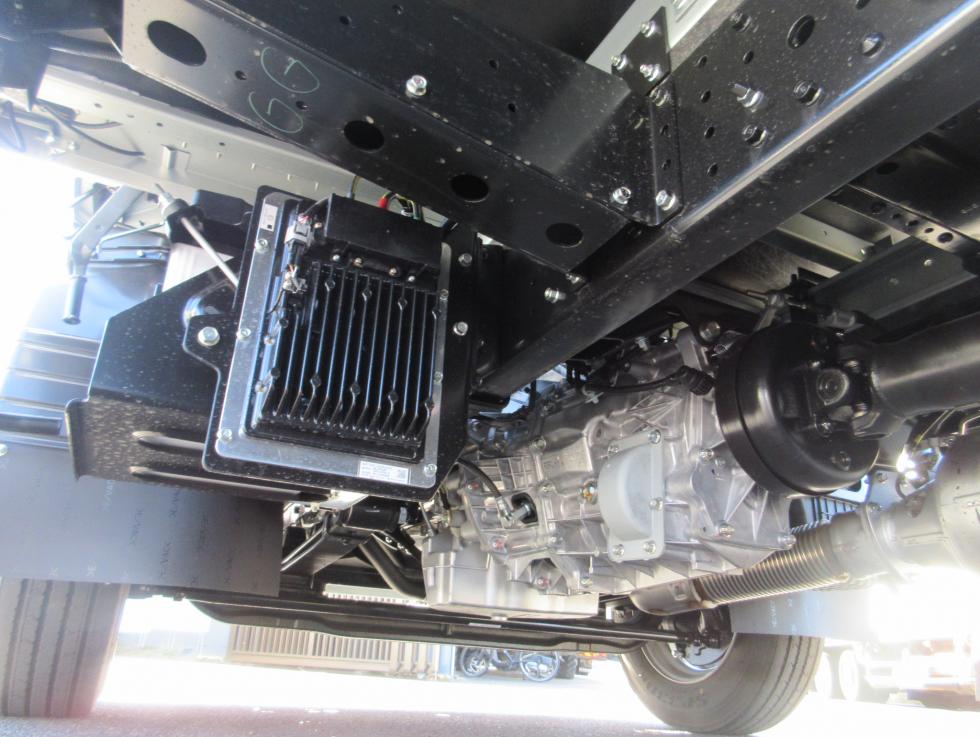 三菱 バン 小型  2PGーFEB80 42枚目