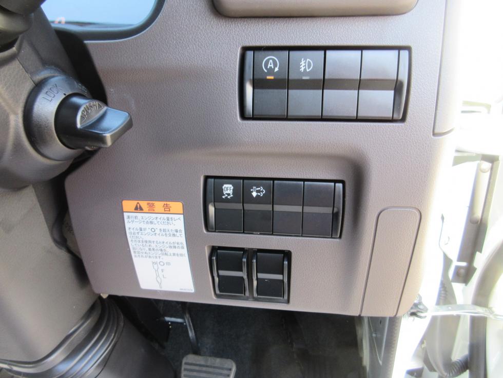 三菱 平ボデー・Wキャブ・シャーシ 小型  2PGーFEB90 10枚目