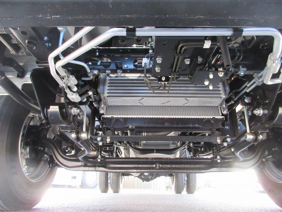 三菱 平ボデー・Wキャブ・シャーシ 小型  2PGーFEB90 35枚目