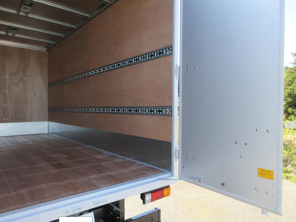 三菱 バン 小型  2RGーFEAV0 29枚目