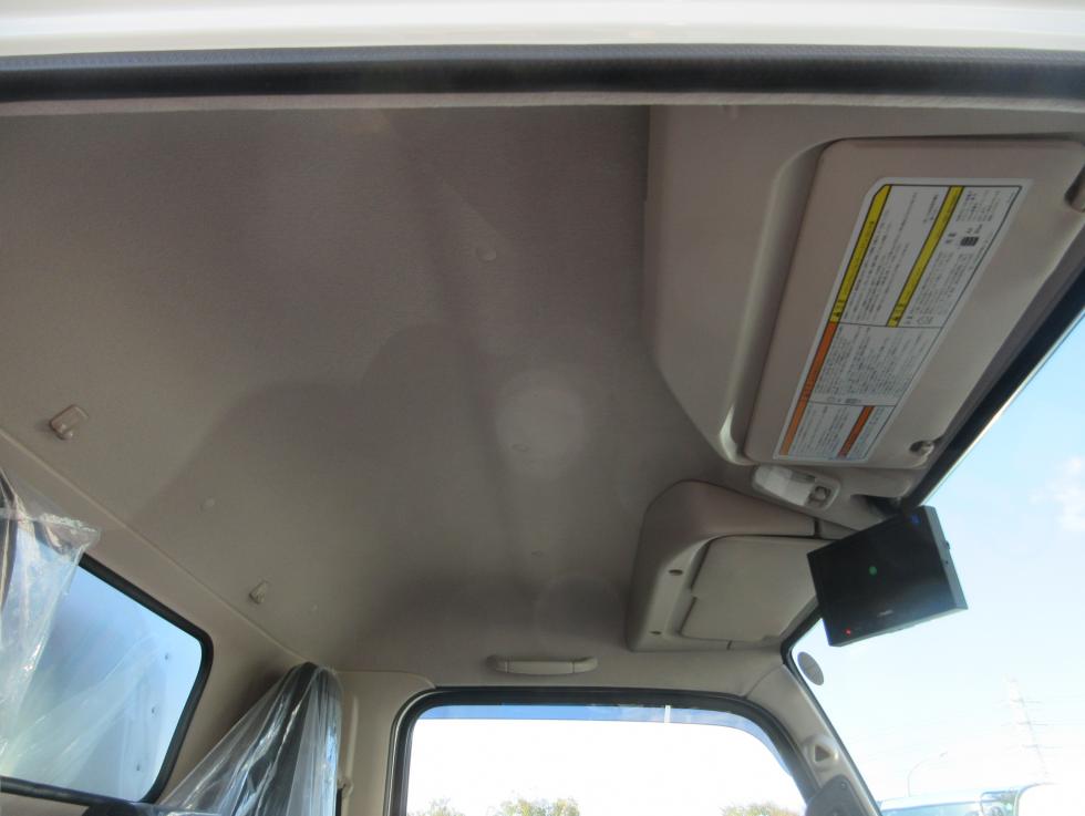 三菱 バン 小型  2RGーFEAV0 17枚目