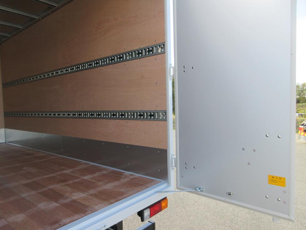 三菱 バン 小型  2RGーFEAV0 28枚目