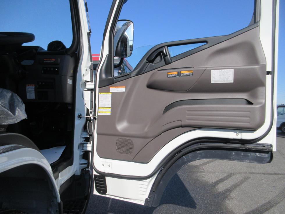 三菱 クレーン付 小型  2PGーFEB90 8枚目