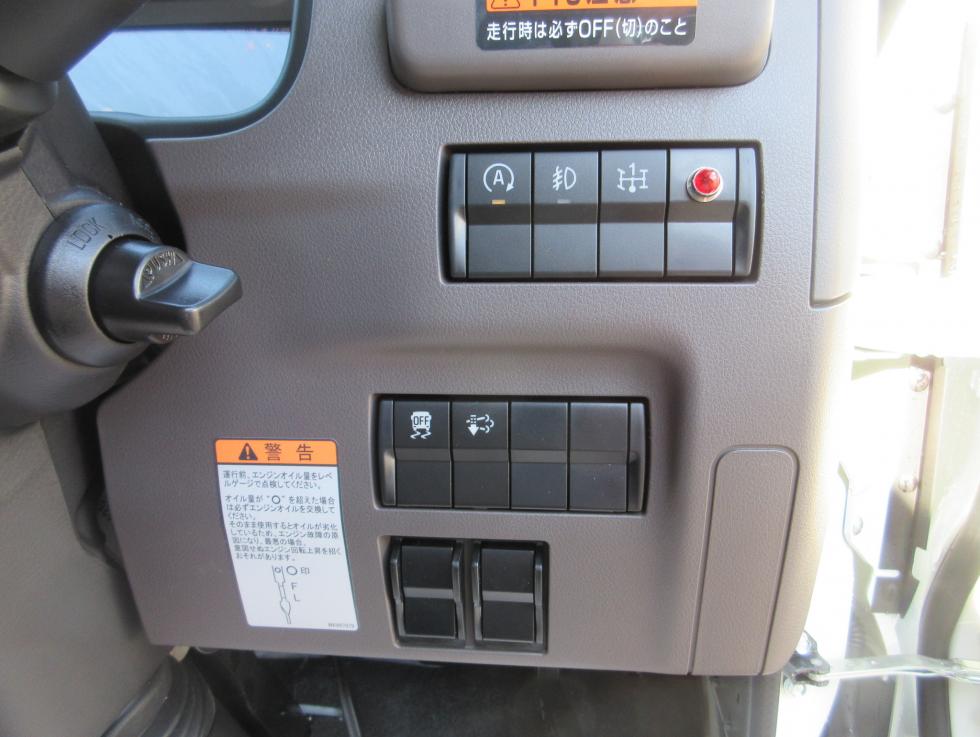 三菱 クレーン付 小型  2PGーFEB90 10枚目