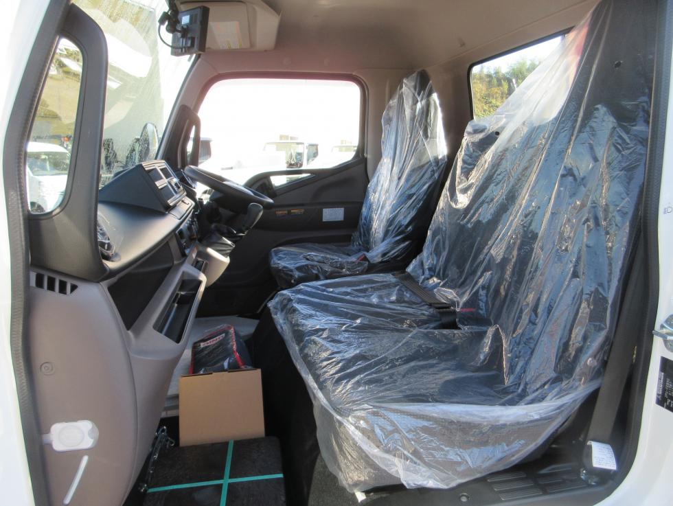 三菱 クレーン付 小型  2PGーFEB90 18枚目