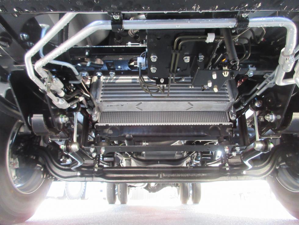 三菱 クレーン付 小型  2PGーFEB90 41枚目