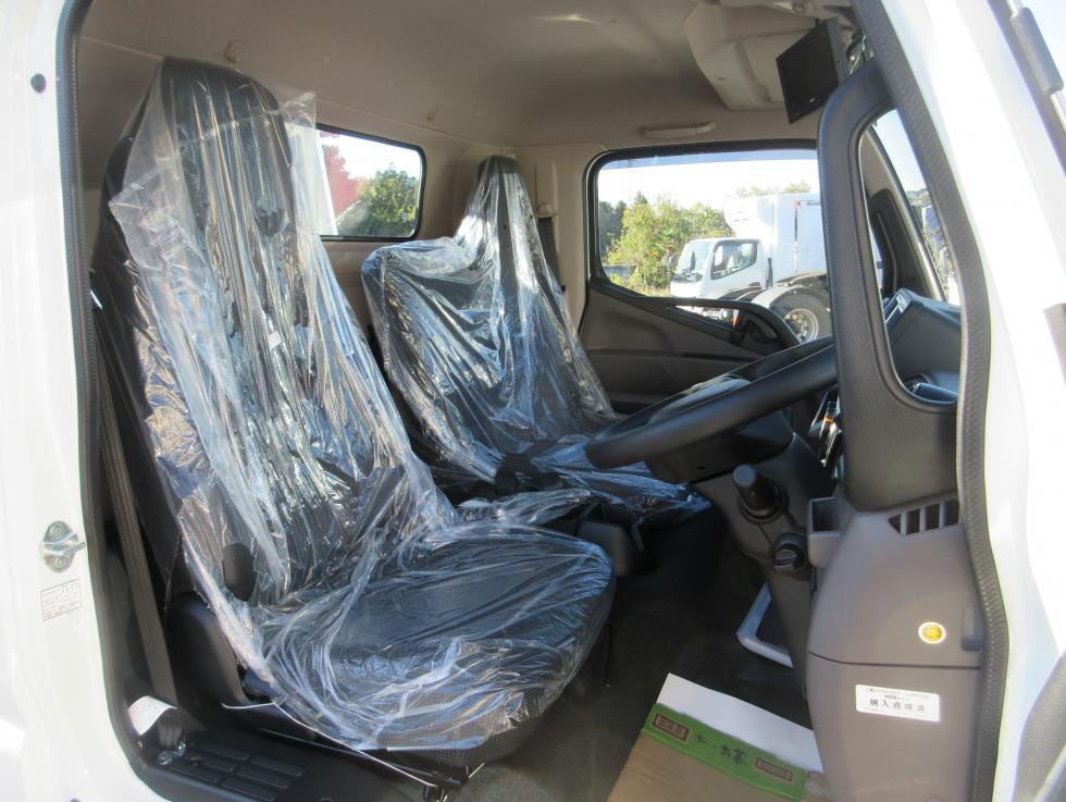 三菱 クレーン付 小型  2PGーFEB90 7枚目