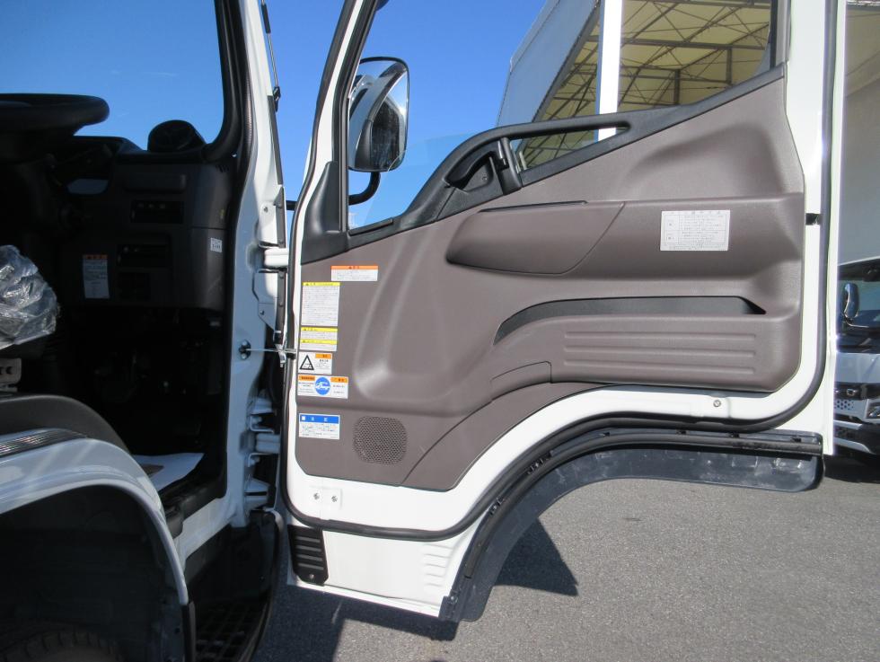 三菱 クレーン付 小型  2PGーFEB90 8枚目