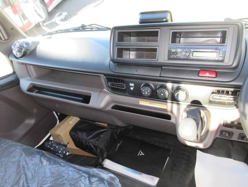 三菱 クレーン付 小型  2PGーFEB90 12枚目