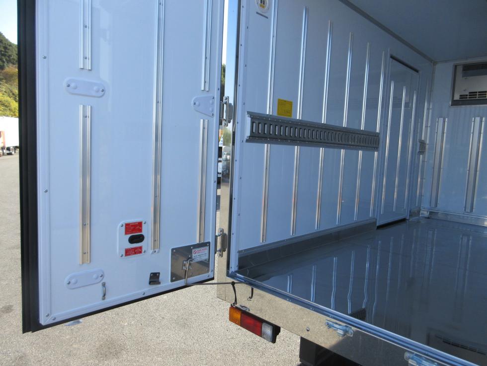 三菱 冷凍・保冷 小型  2RGーFBAV0 29枚目