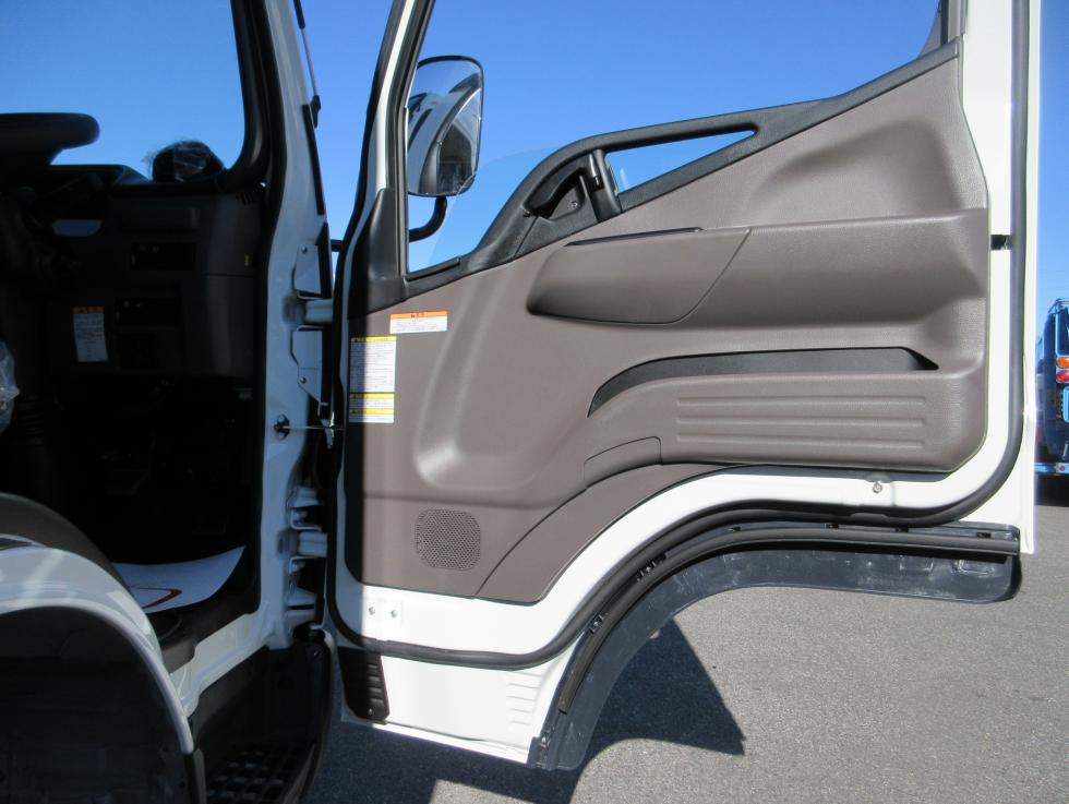 三菱 冷凍・保冷 小型  2RGーFEB50 8枚目