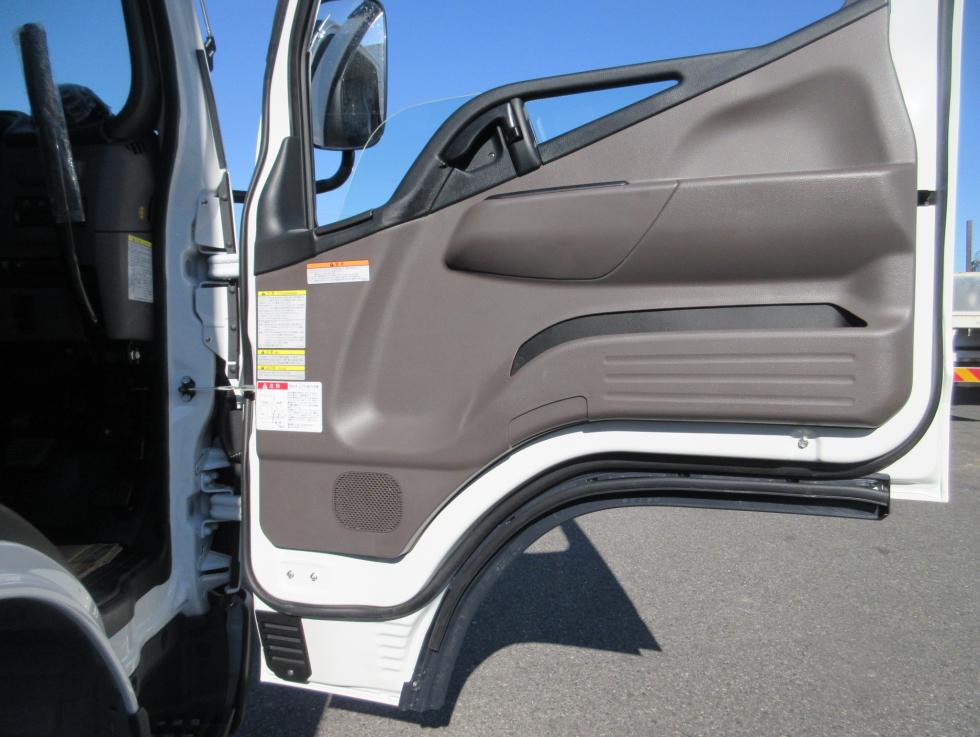 三菱 ダンプ 小型  2RGーFBA60 8枚目