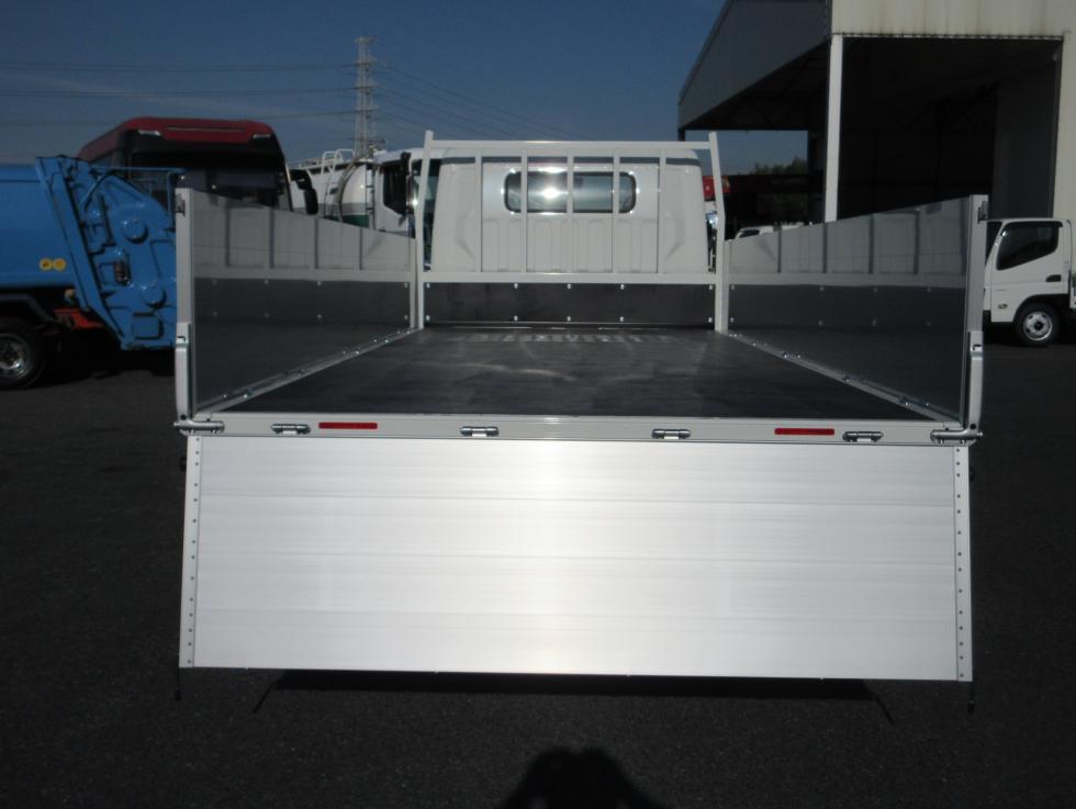 三菱 平ボデー・Wキャブ・シャーシ 小型  2PGーFEB90 20枚目