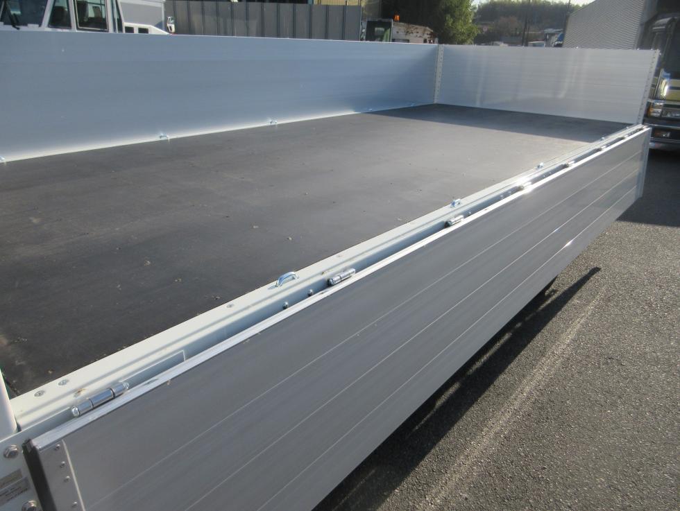 三菱 平ボデー・Wキャブ・シャーシ 小型  2PGーFEB90 26枚目