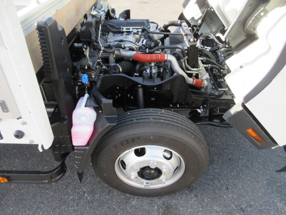 三菱 平ボデー・Wキャブ・シャーシ 小型  2PGーFEB90 45枚目