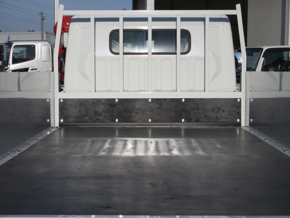 三菱 平ボデー・Wキャブ・シャーシ 小型  2PGーFEB90 23枚目