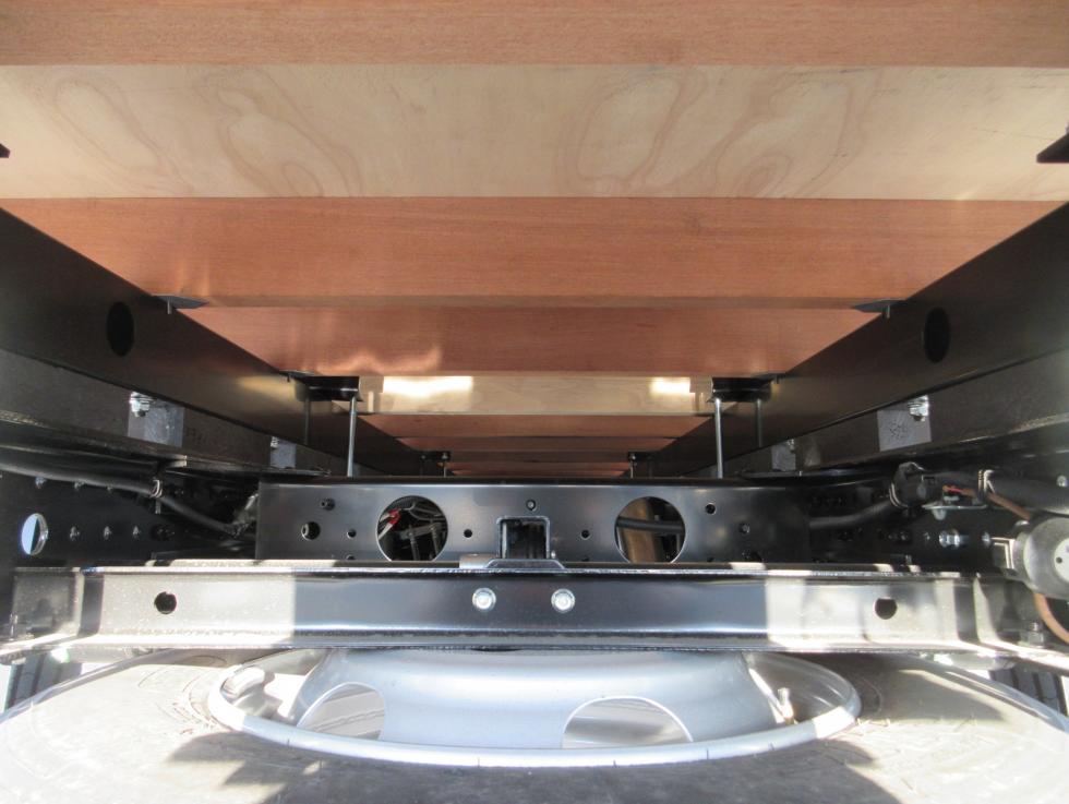 三菱 平ボデー・Wキャブ・シャーシ 小型  2PGーFEB90 29枚目