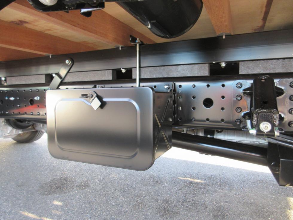 三菱 平ボデー・Wキャブ・シャーシ 小型  2PGーFEB90 39枚目