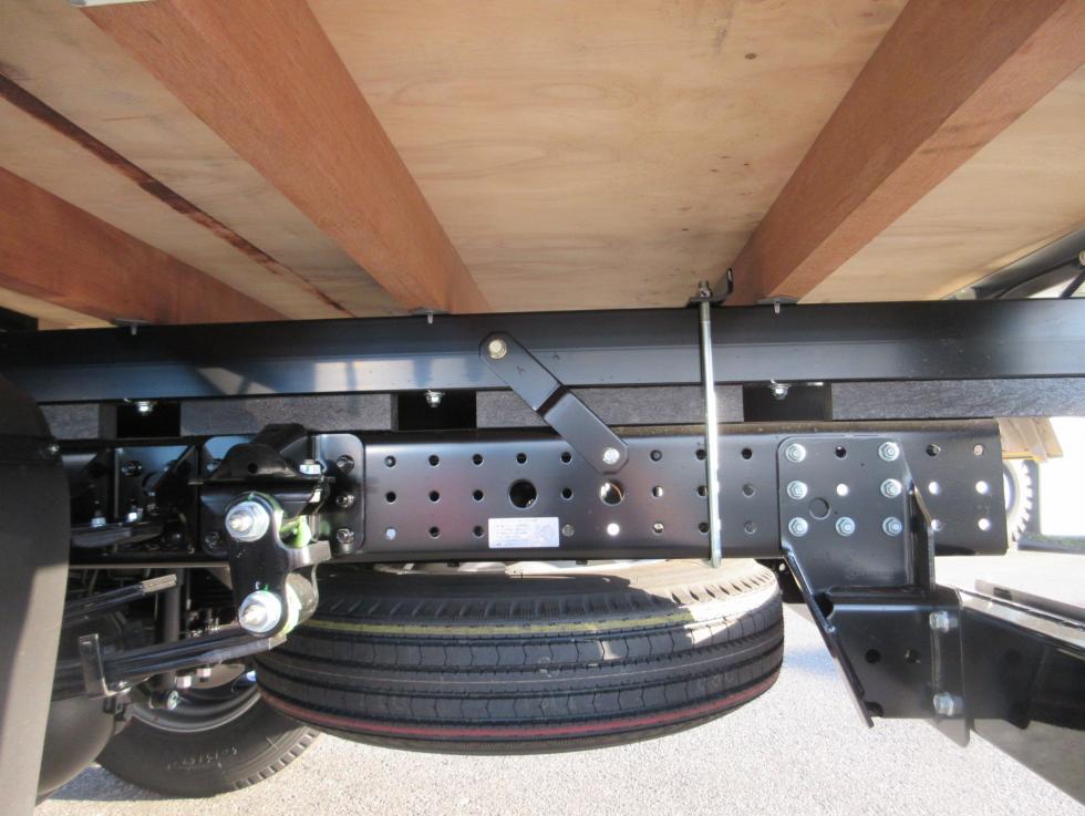 三菱 平ボデー・Wキャブ・シャーシ 小型  2PGーFEB90 41枚目