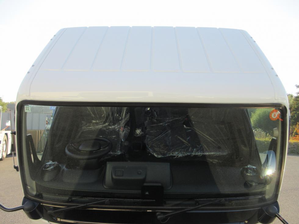 三菱 平ボデー・Wキャブ・シャーシ 小型  2PGーFEB90 44枚目