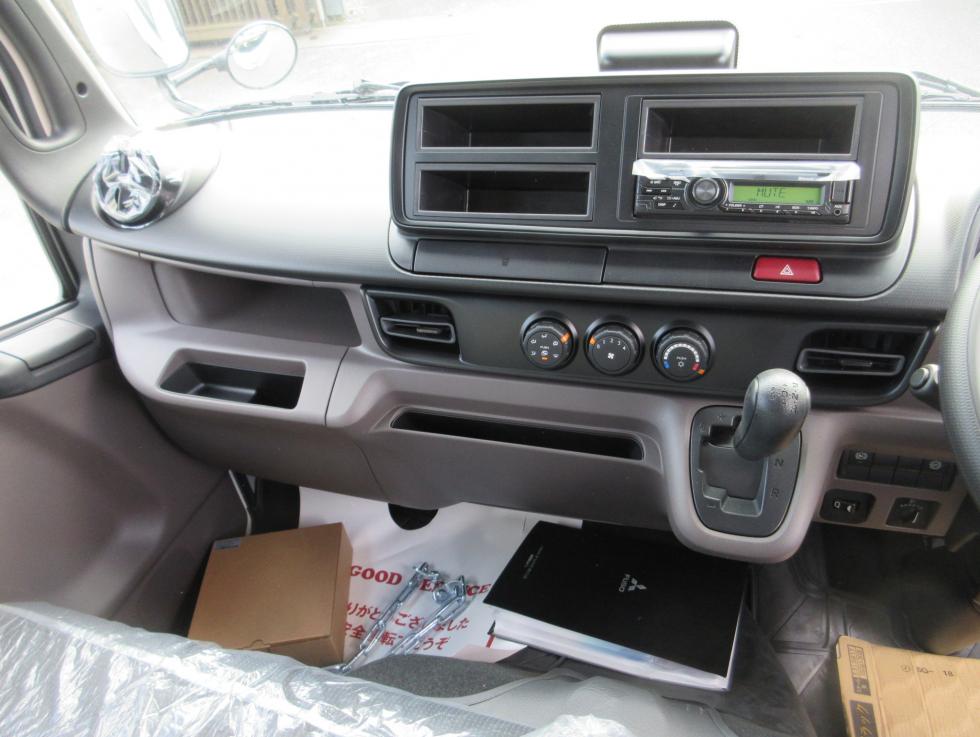 三菱 平ボデー・Wキャブ・シャーシ 小型  2RGーFBA20 12枚目