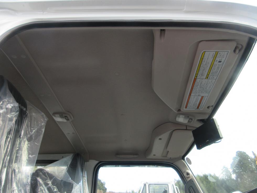 三菱 平ボデー・Wキャブ・シャーシ 小型  2RGーFBA20 17枚目