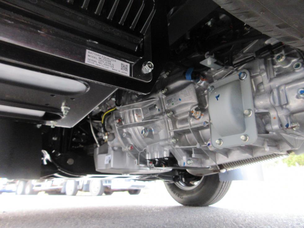 三菱 平ボデー・Wキャブ・シャーシ 小型  2RGーFBA20 44枚目