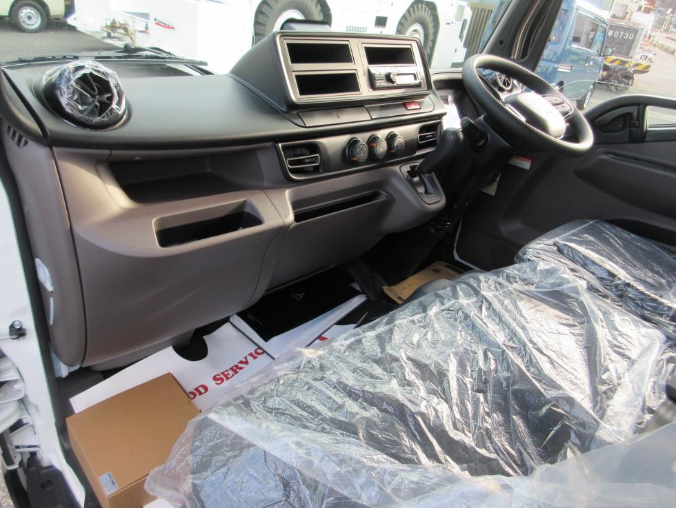 三菱 平ボデー・Wキャブ・シャーシ 小型  2RGーFBA20 20枚目