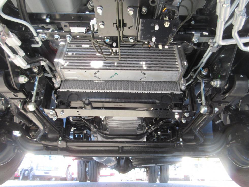 三菱 バン 小型  2PGーFEB80 38枚目