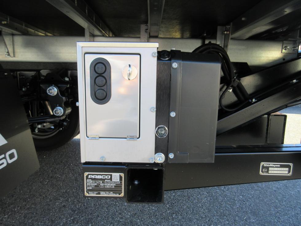 三菱 バン 小型  2PGーFEB80 41枚目