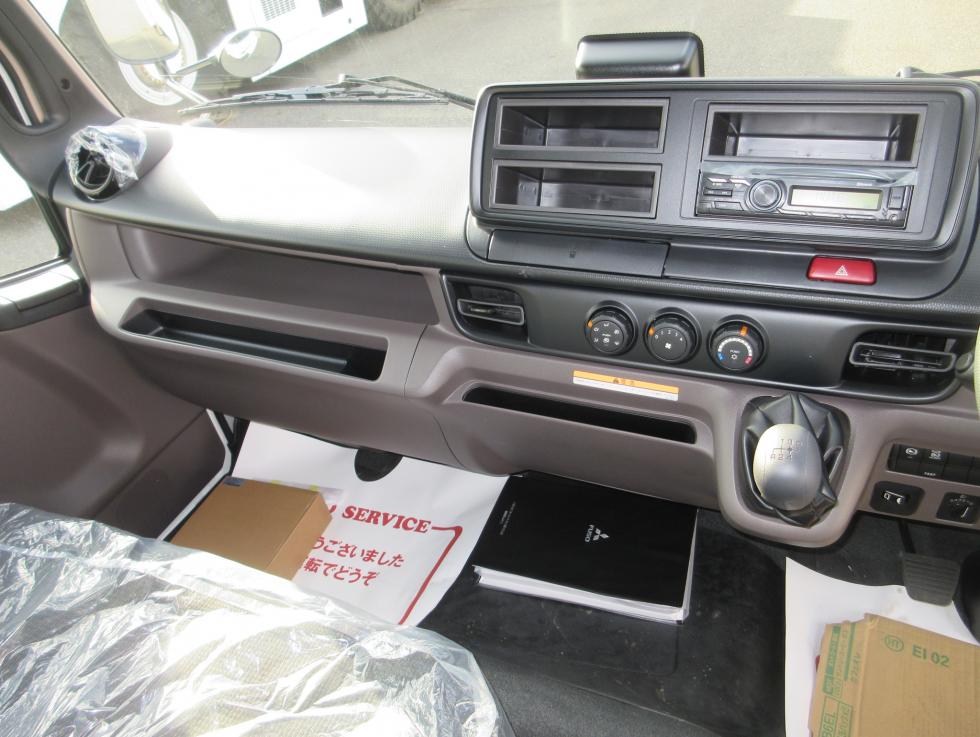 三菱 平ボデー・Wキャブ・シャーシ 小型  2PGーFEB90 12枚目