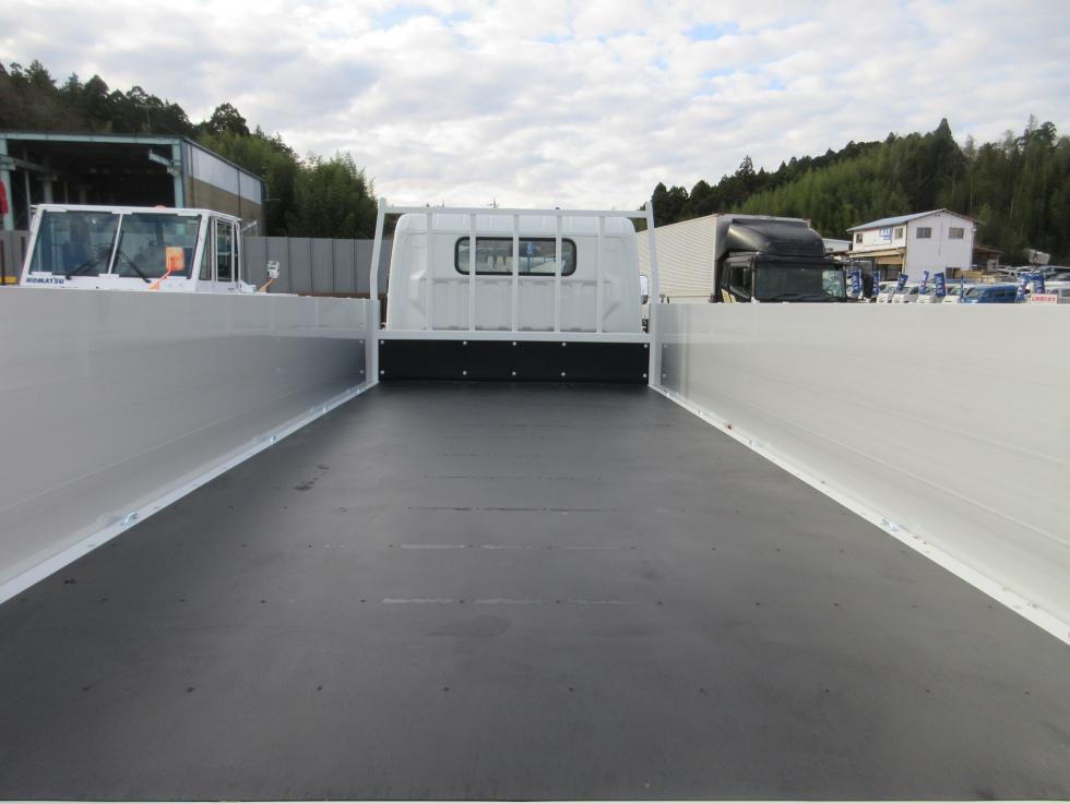 三菱 平ボデー・Wキャブ・シャーシ 小型  2PGーFEB90 22枚目