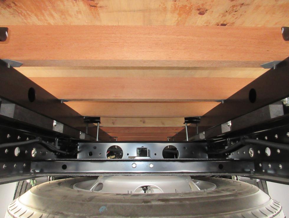 三菱 平ボデー・Wキャブ・シャーシ 小型  2PGーFEB90 28枚目