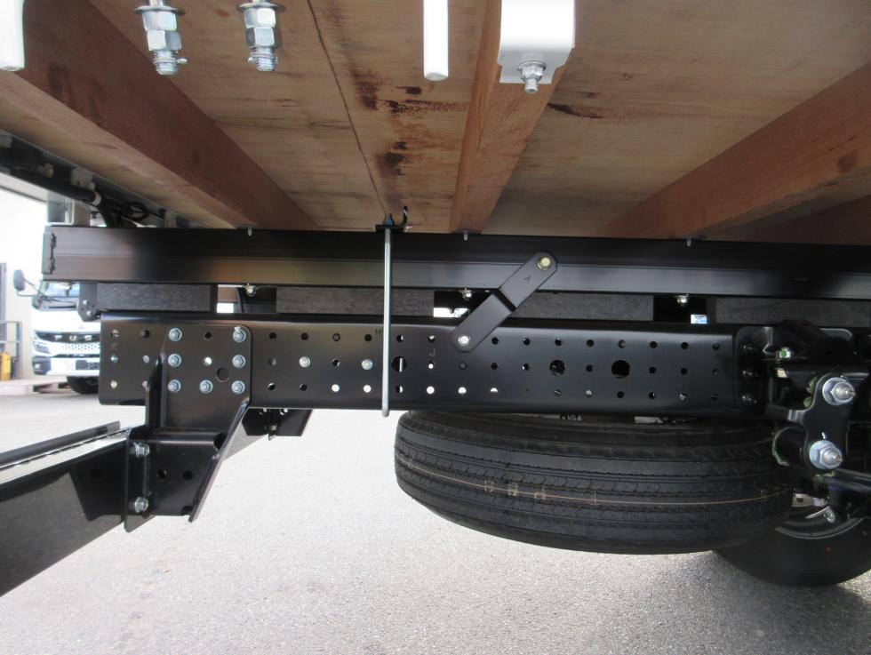 三菱 平ボデー・Wキャブ・シャーシ 小型  2PGーFEB90 31枚目